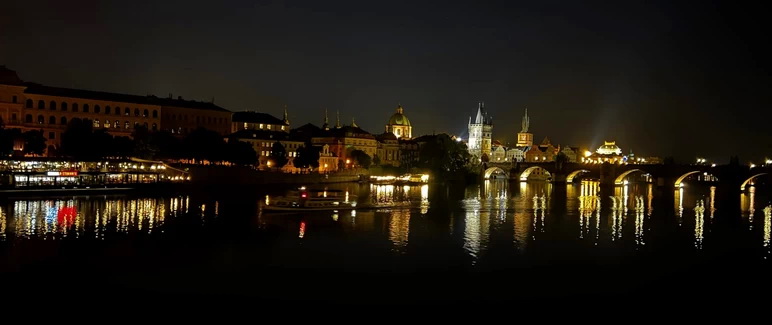 Noční Praha po skvělém koncertním zážitku