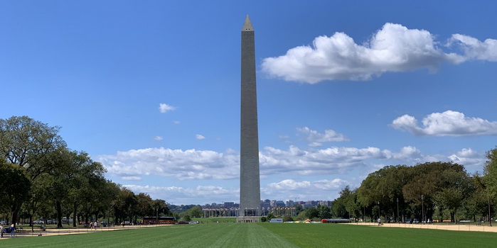 Washington Monument - Největší stavba v hlavním městě, více než 4x přesahuje maximální povolenou výšku pro novou výstavbu